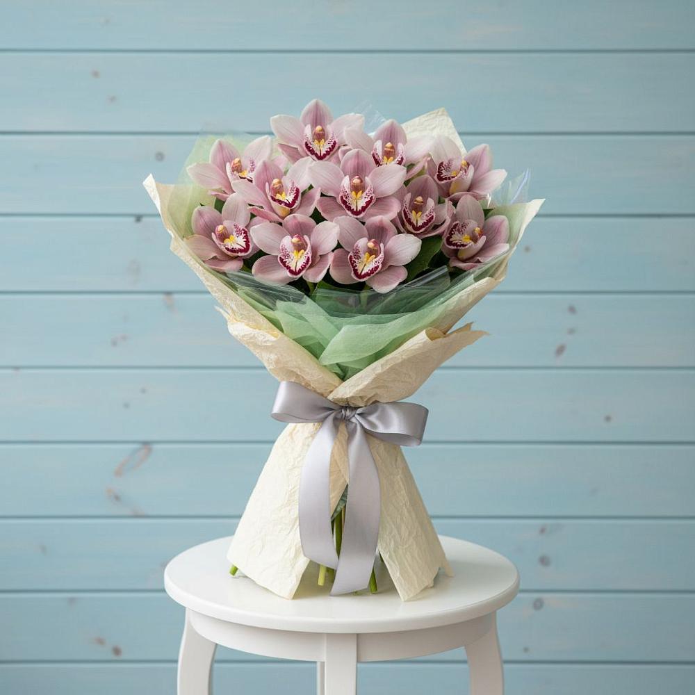 Букет цветов из: Орхидеи и Розы в Мурашах