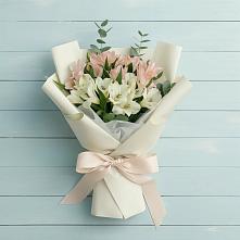 Букет цветов из:  Альстромерии в Мурашах