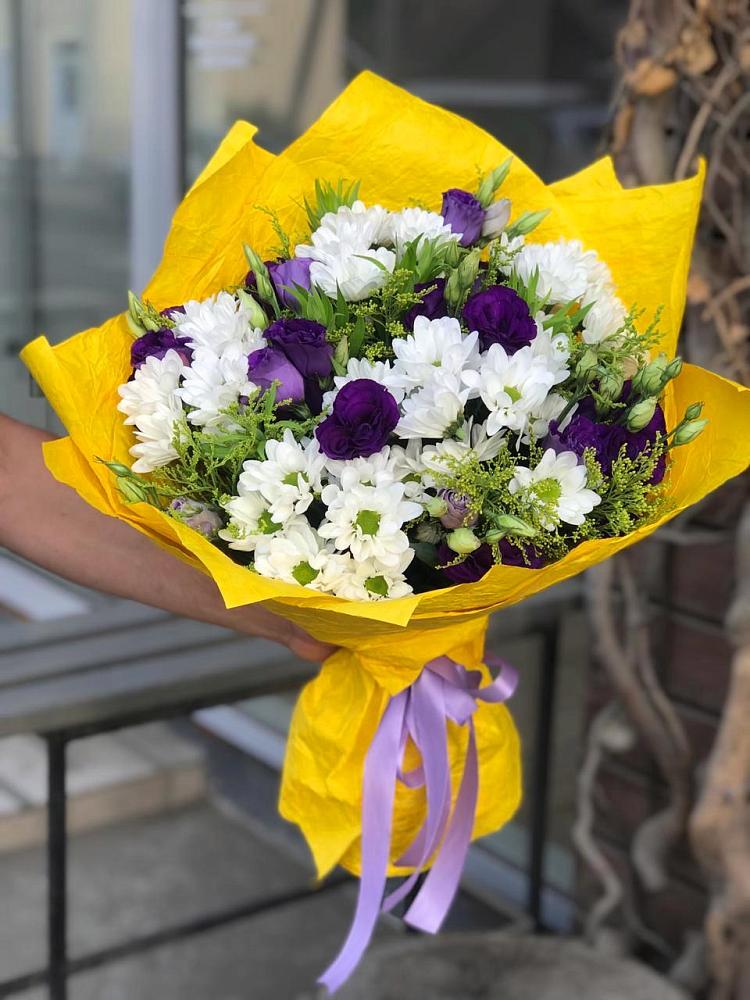 Букет цветов из: Ирисы, Хризантемы и Ромашки в Мурашах
