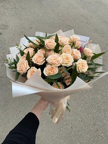 Букет Кремовые розы Латте в Мурашах