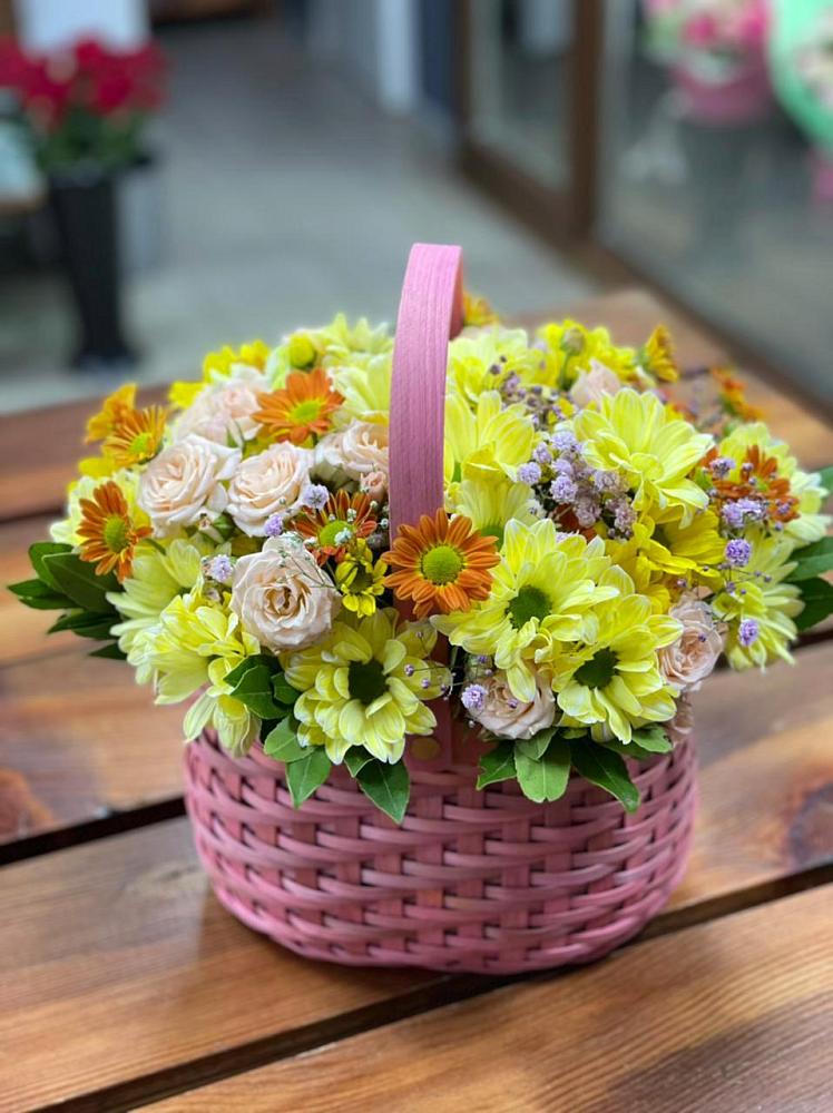 Цветочная композиция из Хризантемы и Розы в корзине в Мурашах