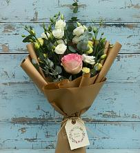 Букет цветов из:  Розы и Лизиантусы в Мурашах
